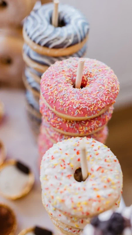 Donut Wallpaper for Android - Beautify Your Screen