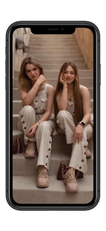 Super Sisters Wallpaper for Android - Dynamic Personalization