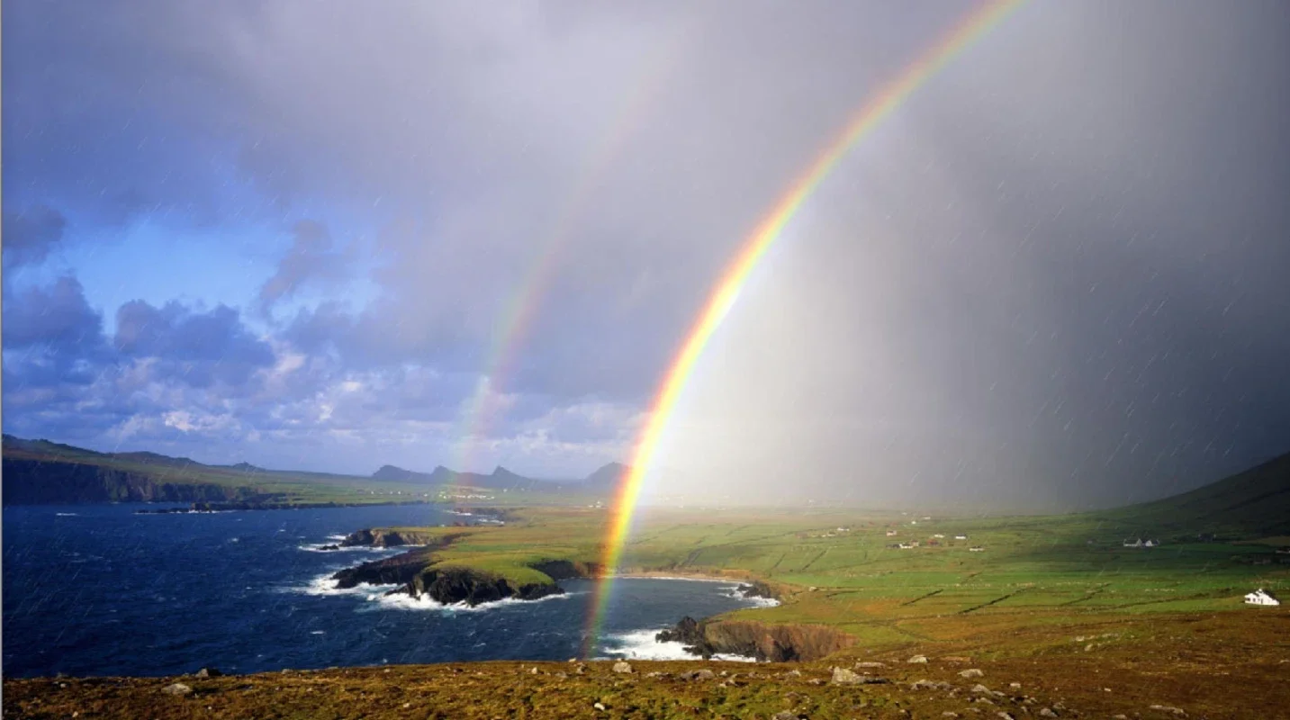 Lucky Rainbow Screensaver for Windows - Free Download