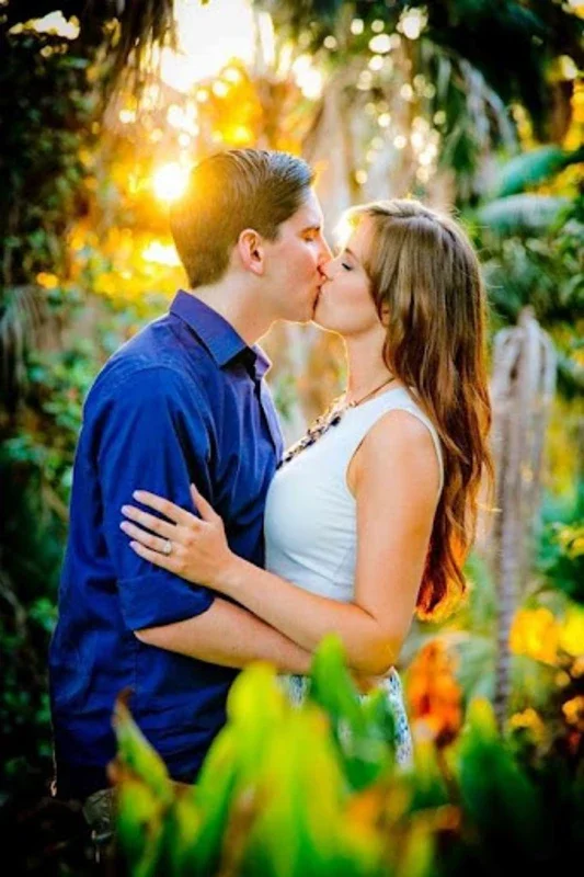 Romantic Pictures for Android - Enhance Your Device