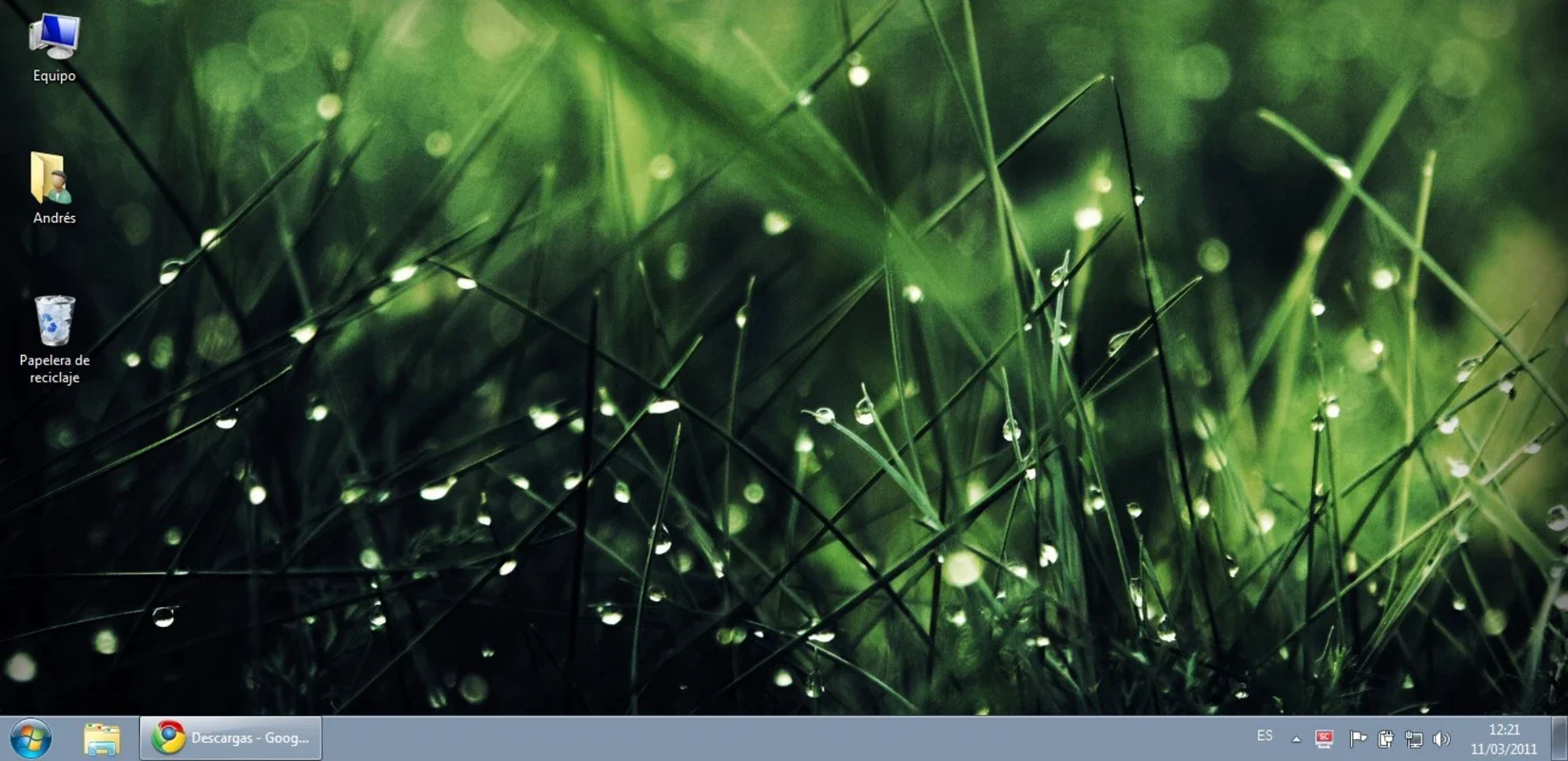 Dewness for Windows 7 - A Relaxing Theme